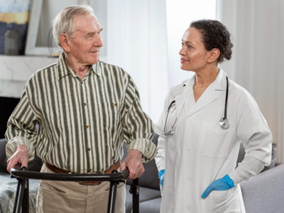 Understanding Seniors’ Physical Pain: A Guide to Compassionate Care